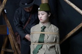 军统之花大刑挠脚心 - H692